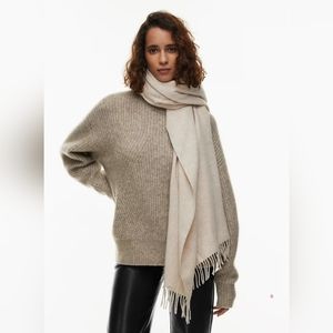 ARITZIA WILFRED 100% wool classic scarf
